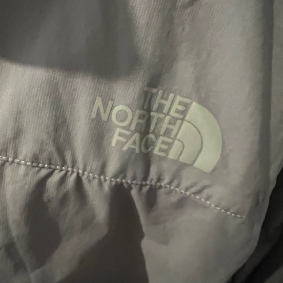 North face Men’s Windbreaker - Picture 4 of 7
